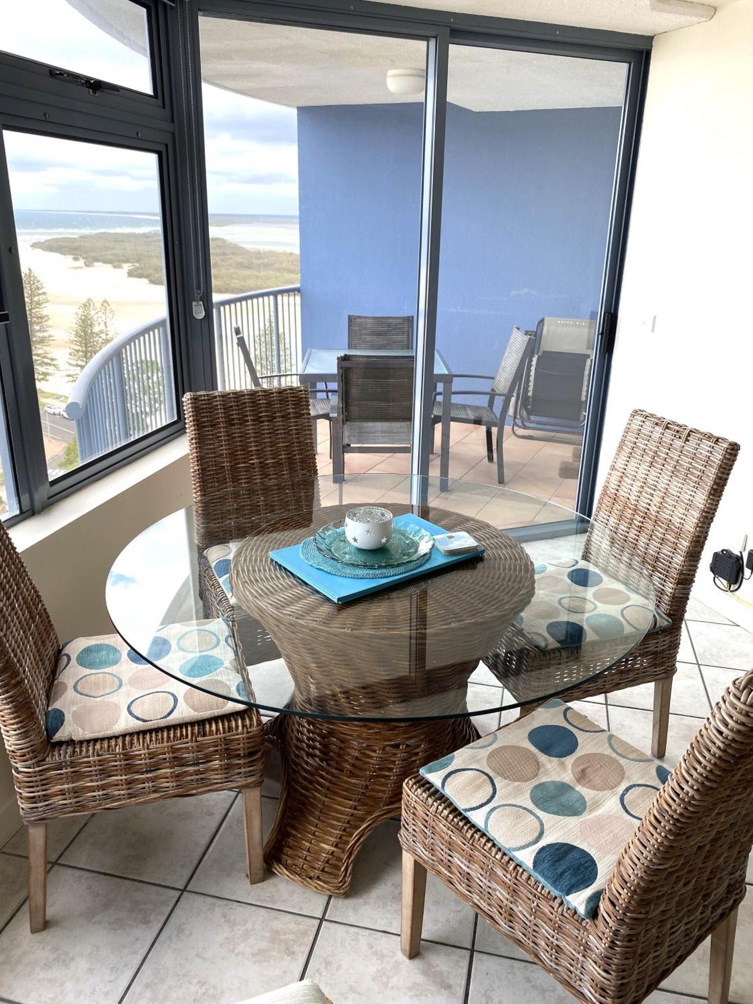 Centrepoint Apartments Caloundra Bagian luar foto
