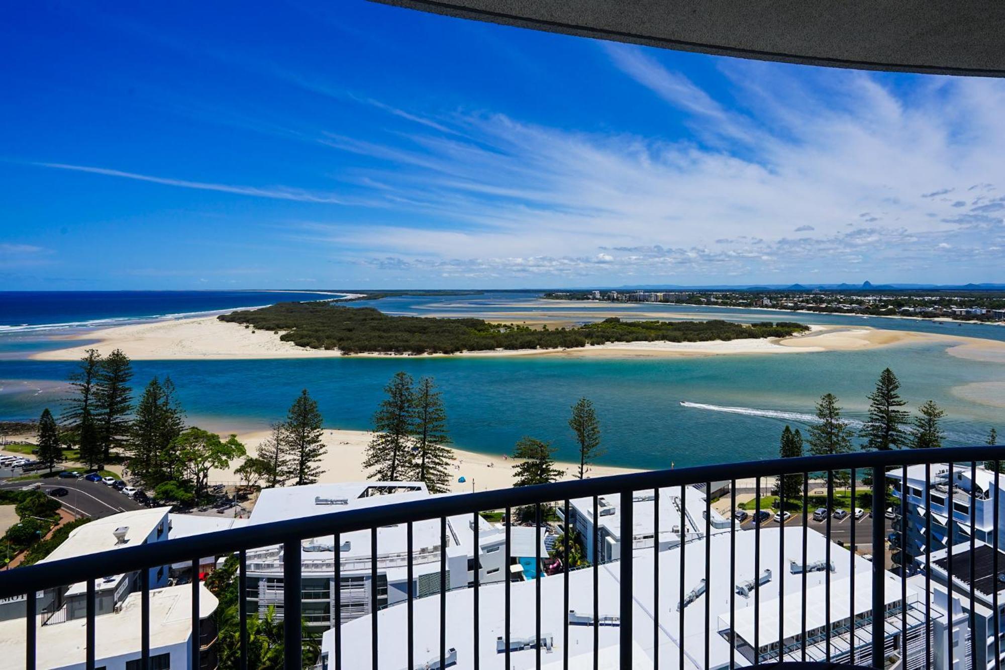 Centrepoint Apartments Caloundra Bagian luar foto
